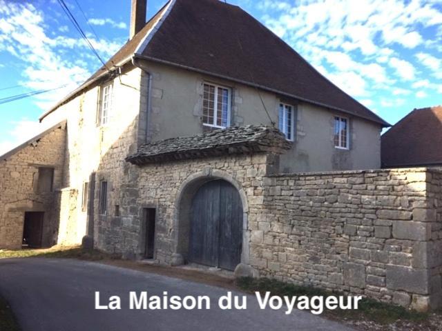 La Maison Du Voyageur 1546 Passavant Exterior foto